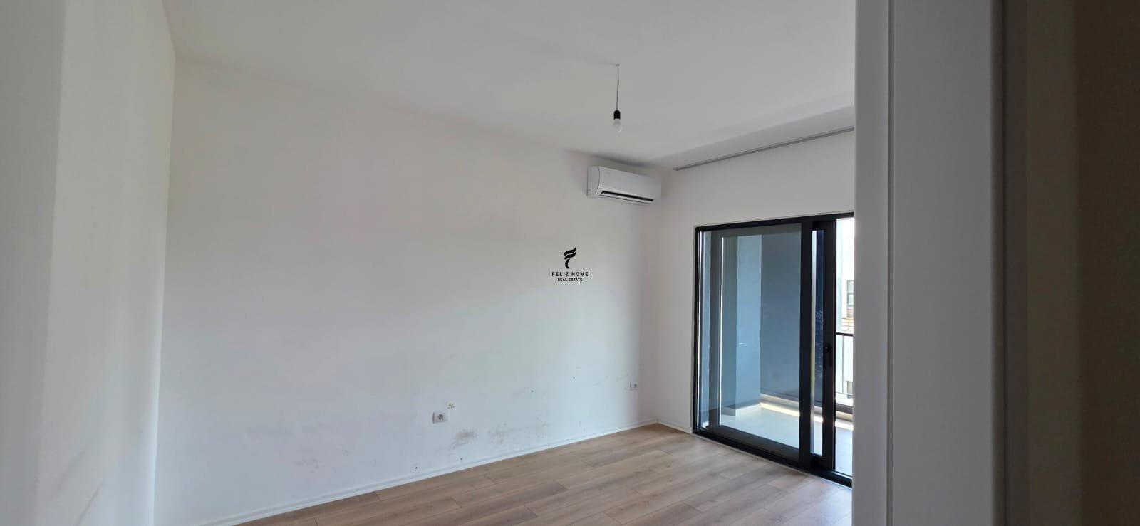 ZYRE ME QERA 103 M2 RRUGA E BARRIKADAVE 110.000 LEKE FH-9143 – Tiranë - 1
