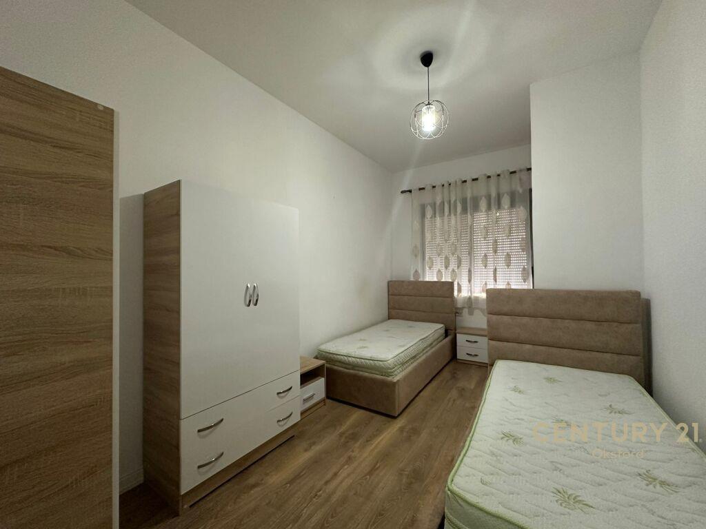 JAPIM ME QIRA APARTAMENT 2+1+2 TEK BULEVARDI ZHAN D'ARK – Tiranë - 1