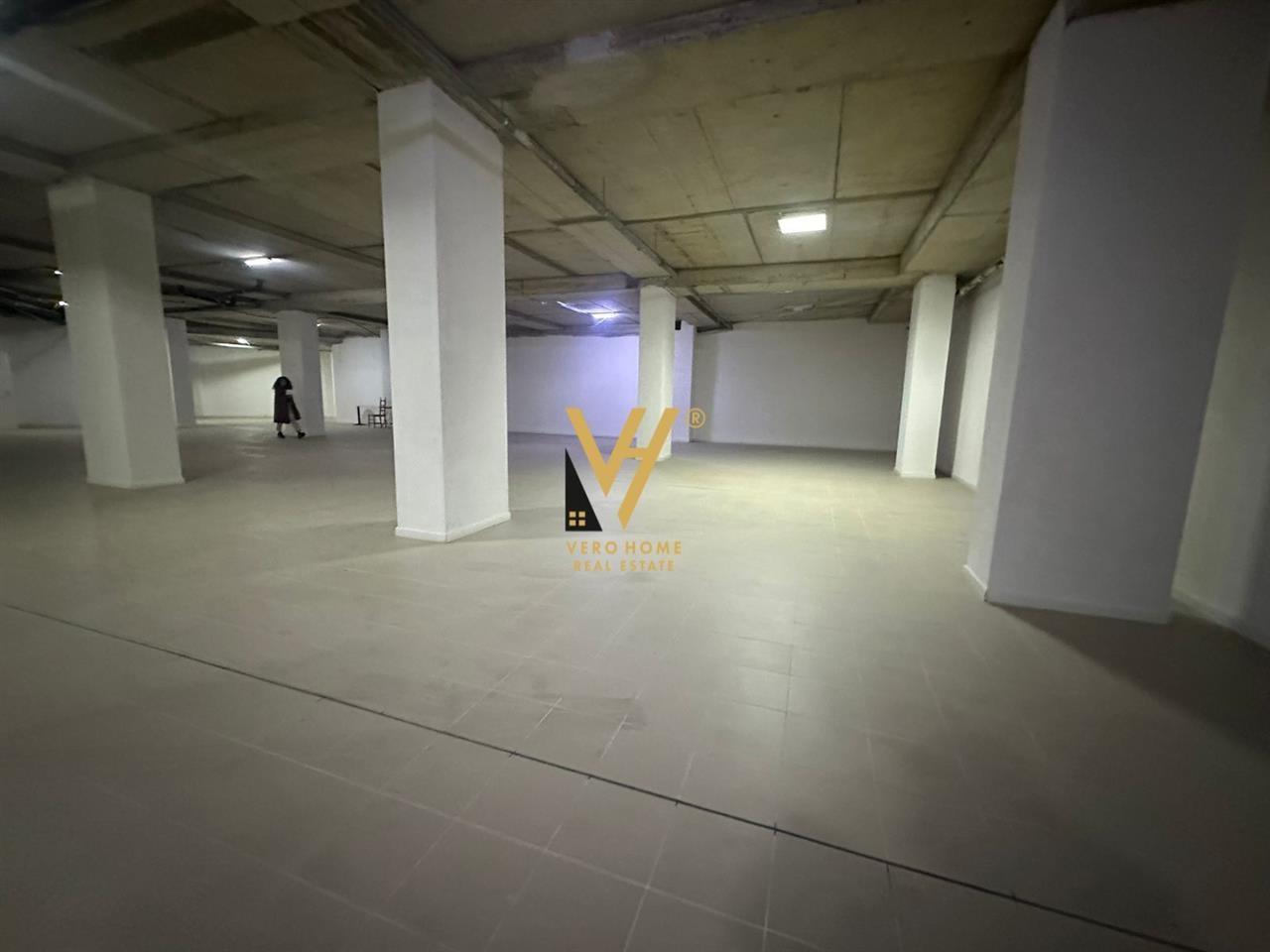 JEPET AMBIENT BIZNESI 620 M2 ME QERA NE QENDER 14.000 EURO – Tiranë - 1