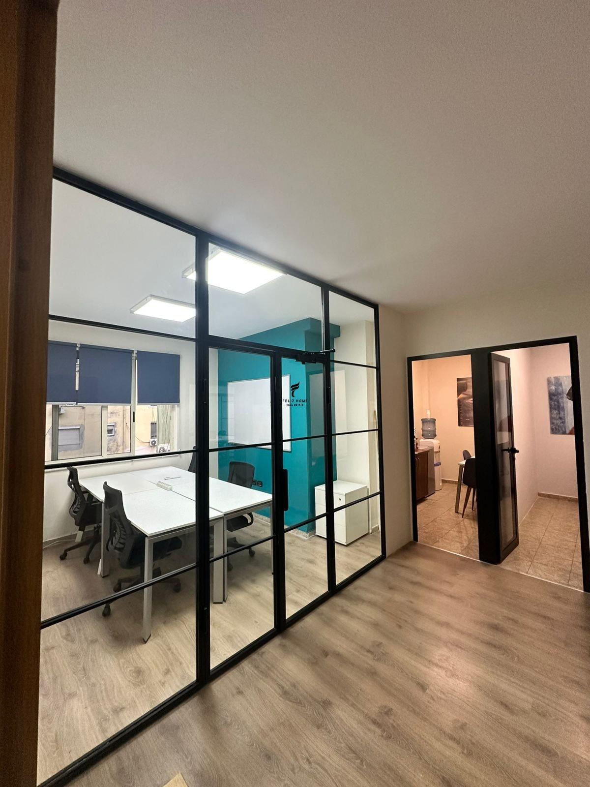 ZYRE ME QERA 140 M2 BLLOK 250.000 LEKE FH-86122 – Tiranë
