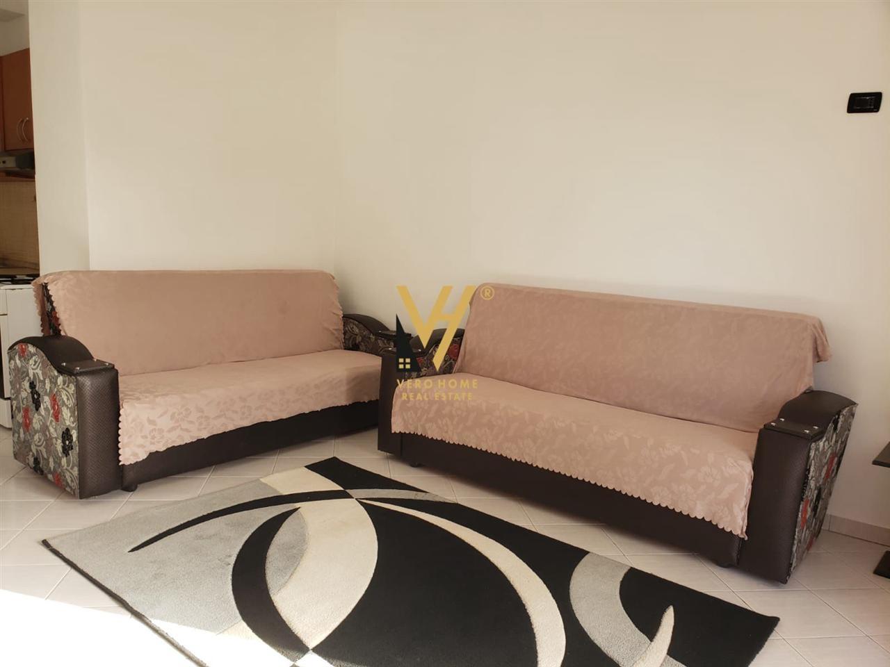 JEPET APARTAMENT 2+1+BLK ME QERA NE ASTIR 450 EURO – Tiranë