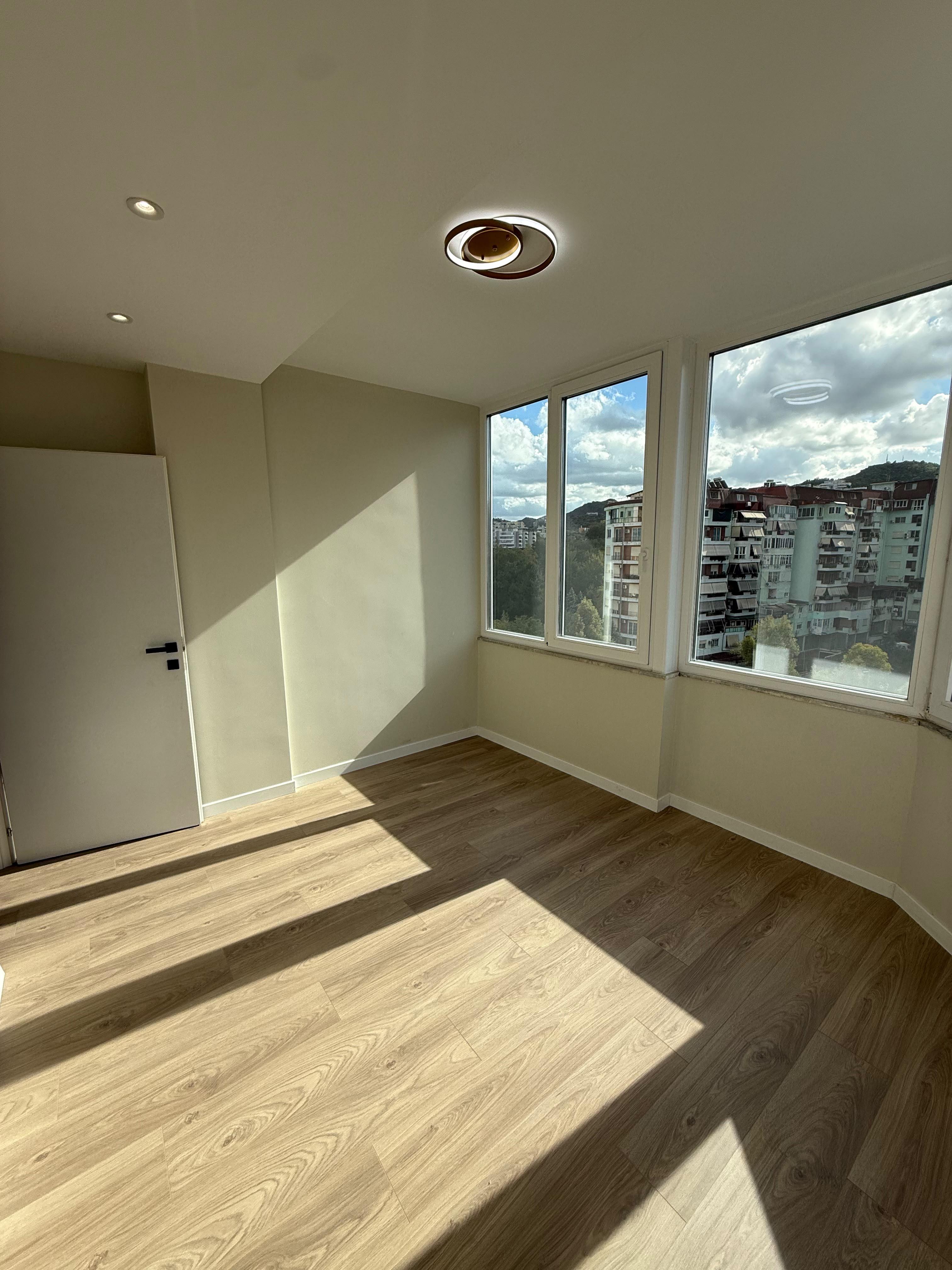 Apartament 1+1 ne shitje, Komuna e Parisit ! – Tiranë
