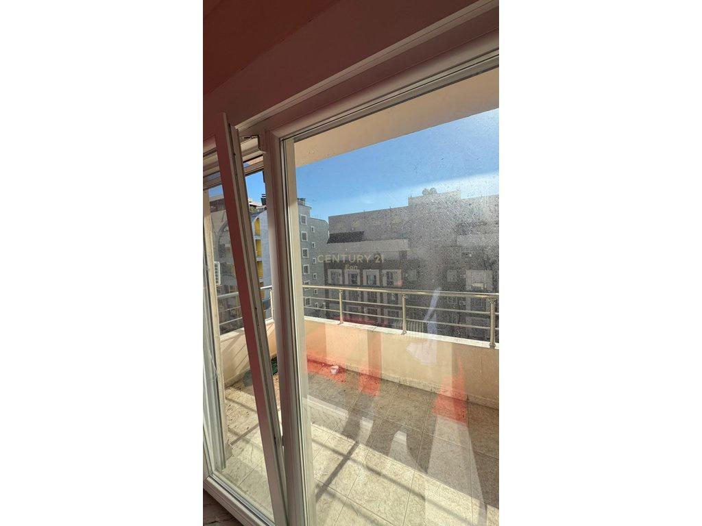+355698329326 Apartament 2+1 Me Qira në Plazh, Durrës – Durrës