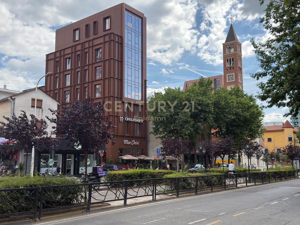 APARTAMENT 1+1 PËR QIRA TEK RRUGA E KAVAJËS 1300€/muaj – Tiranë