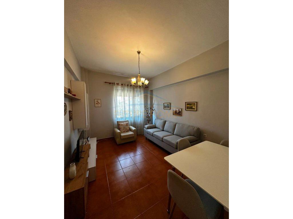 0697048068 Qera, Apartament 2+1 ,Stacioni Trenit ,Durrës – Durrës