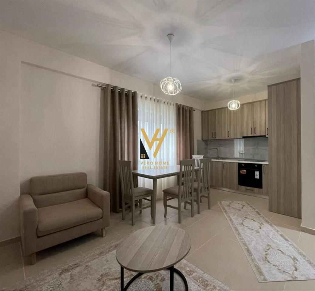 JEPET APARTAMENT 1+1 ME QIRA TE KODRA E DIELLIT 50.000 LEKE – Tiranë