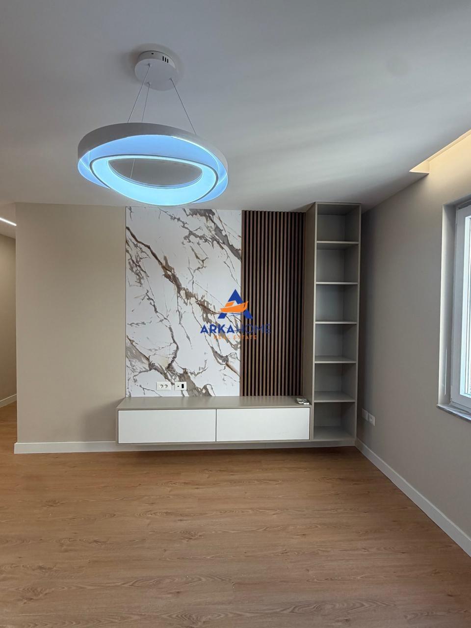 SHITET APARTAMENT 2+1 "TEK BULEVARDI I RI" 190.000 EURO – Tiranë