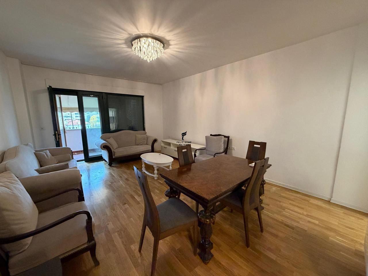 APARTAMENT ME QERA 3+1+2 BLLOK 250.000 LEKE FH-75873 – Tiranë