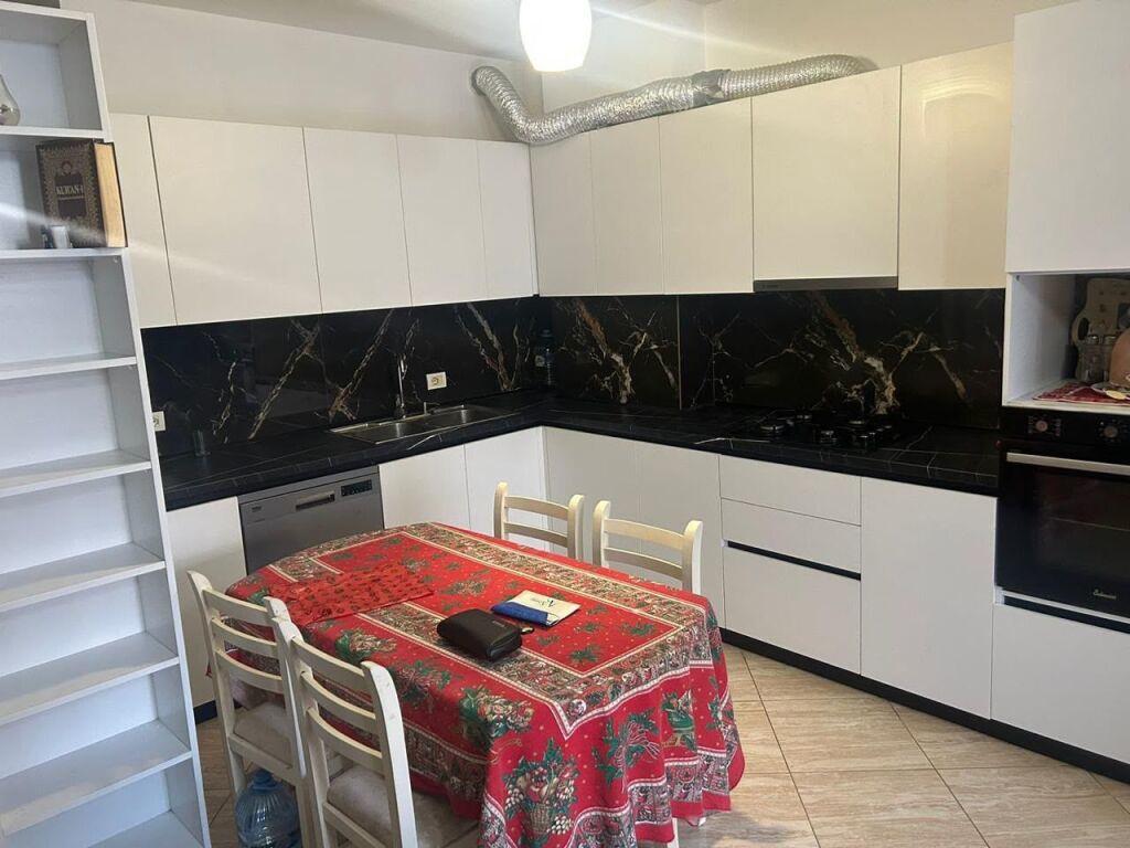 Apartament 2+1+2WC Shitje Astir tek Kompleks Fratari ID 5739 – Tiranë - 1