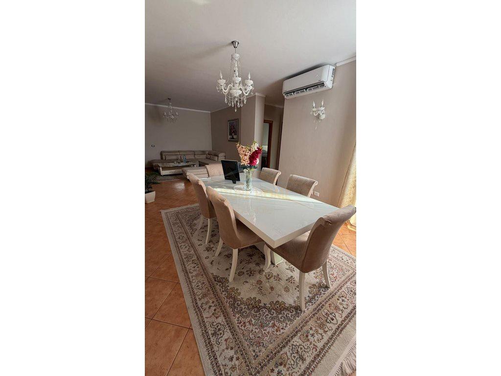 0697048068-Qera, Apartament 2+1+2 Qender, Durres – Durrës