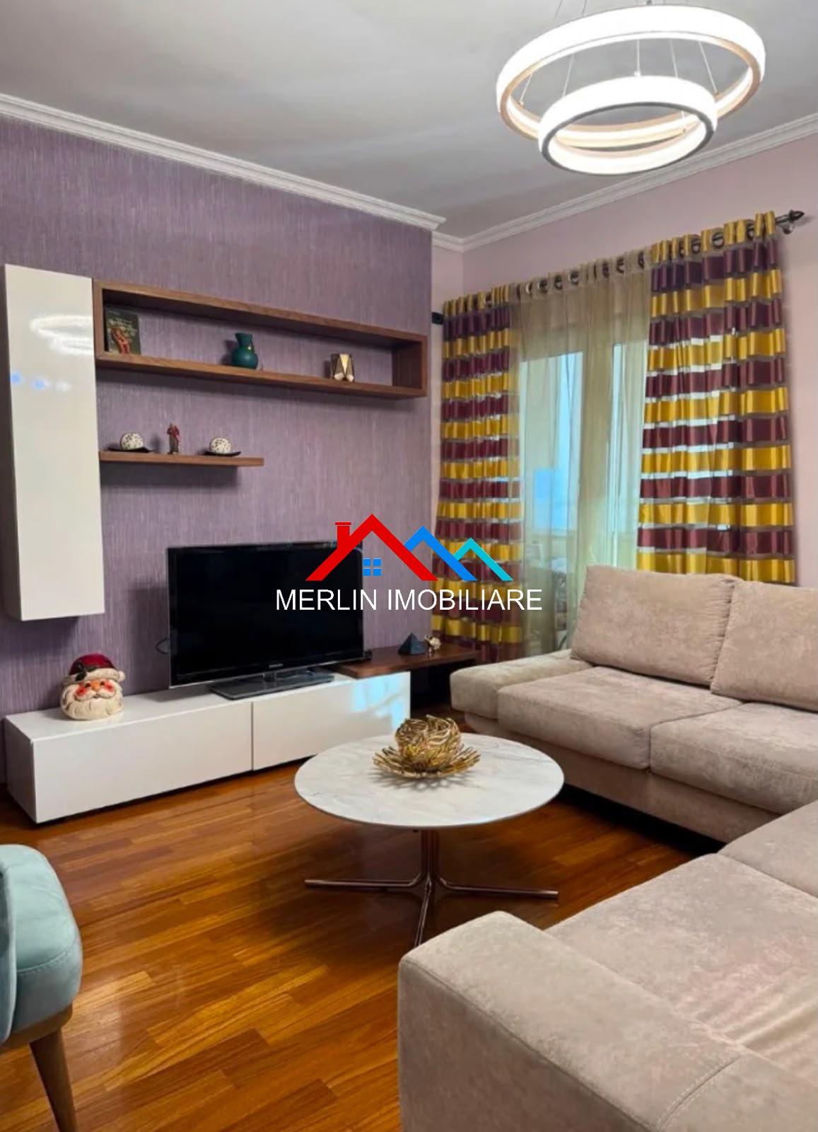 JEPET APARTAMENT 2+1 ME QERA TEK STADIUMI AIR ALBANIA. – Tiranë