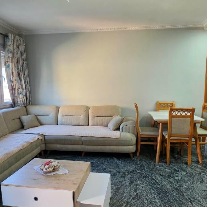 🏡 JEPET ME QIRA APARTAMENT 2+1+2 – FRESKU 📍 Vendndodhja: – Tiranë