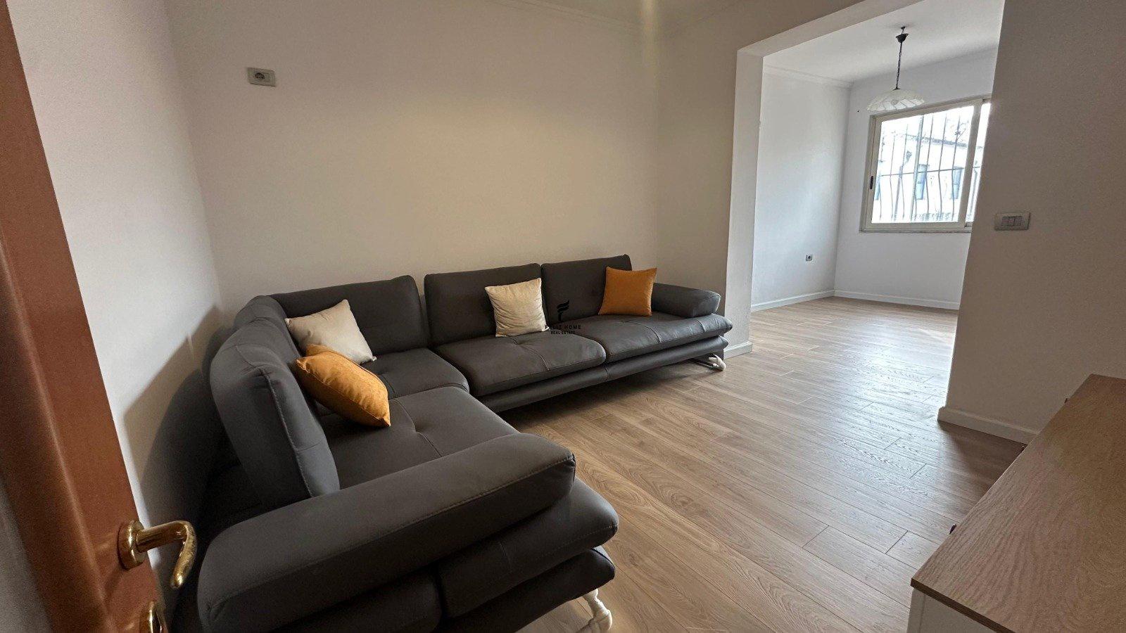 APARTMENT ME QERA 2+1 SHESHI WILLSON 80.000 LEKE FH-79531 – Tiranë
