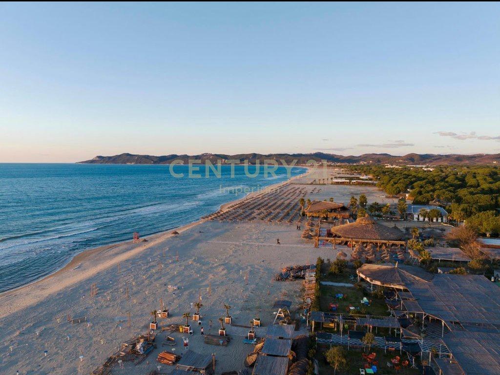 Apartament 1+1 me oborr privat në Torquoise Marina! – Durrës