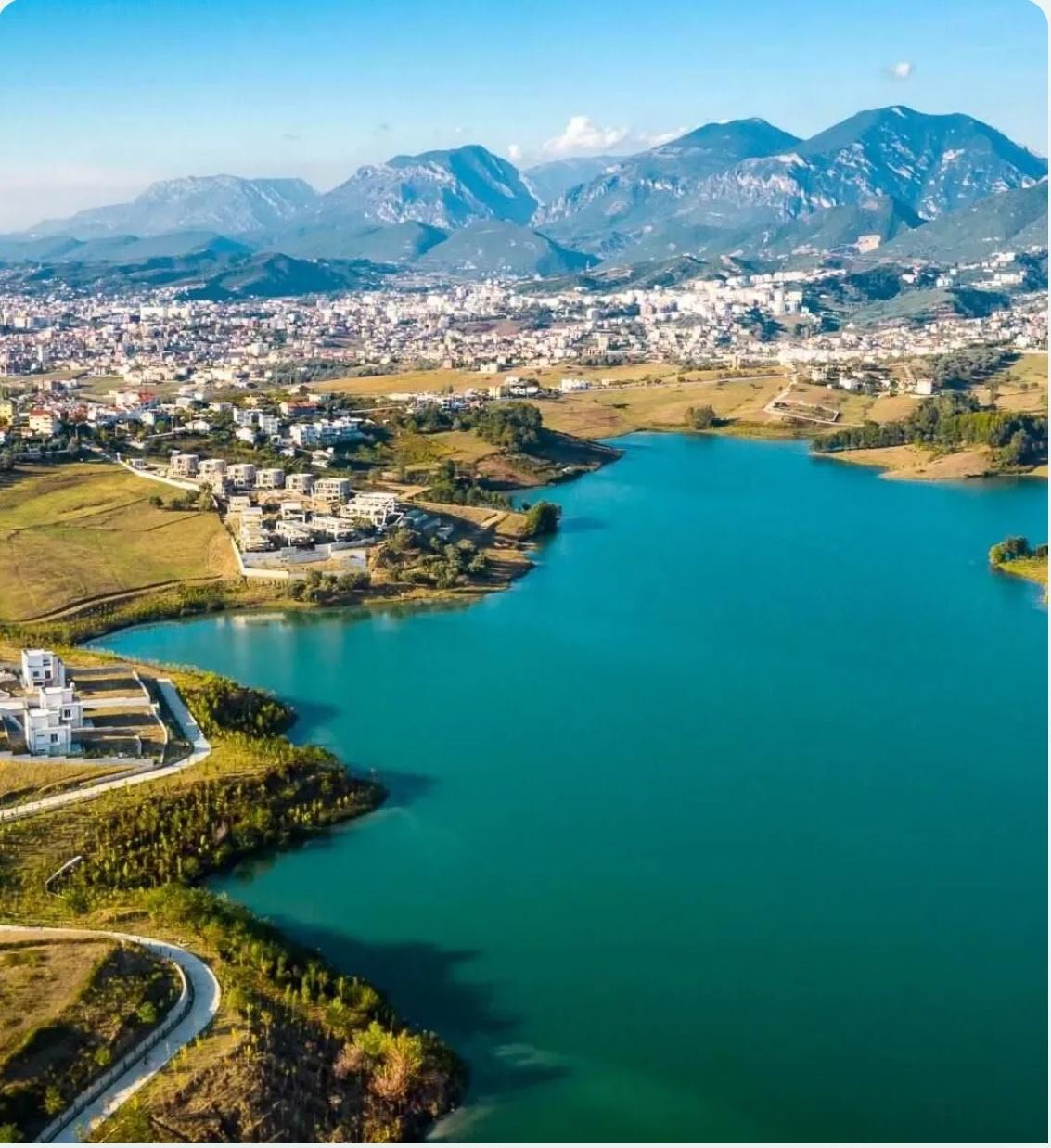 🏡 OKAZION SHITET VILË E BASHKANGJITUR NË FARKË | OKAZION 🌿 – Tiranë