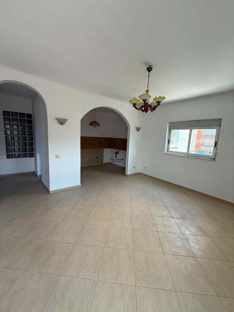 SHITET APARTAMENT 2+1 KOMUNA E PARISIT 225.000 EURO FH-93560 – Tiranë - 1