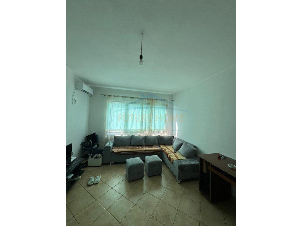 0696006906 Shitet, Apartament 1+1, Unaza e Re – Tiranë - 1