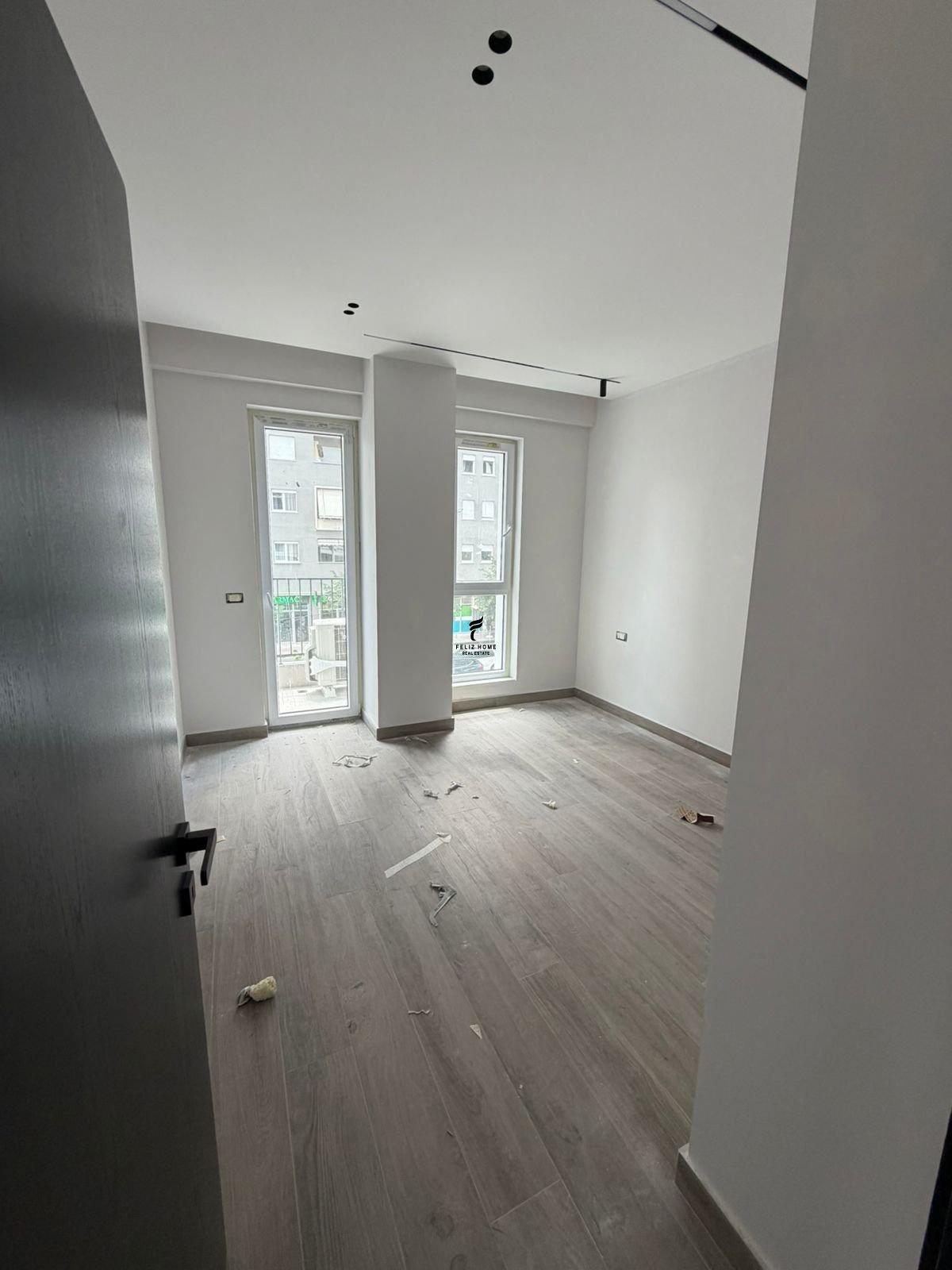 ZYRE ME QERA 95 M2 KOMUNA E PARISIT 120.000 LEKE FH-80107 – Tiranë - 1