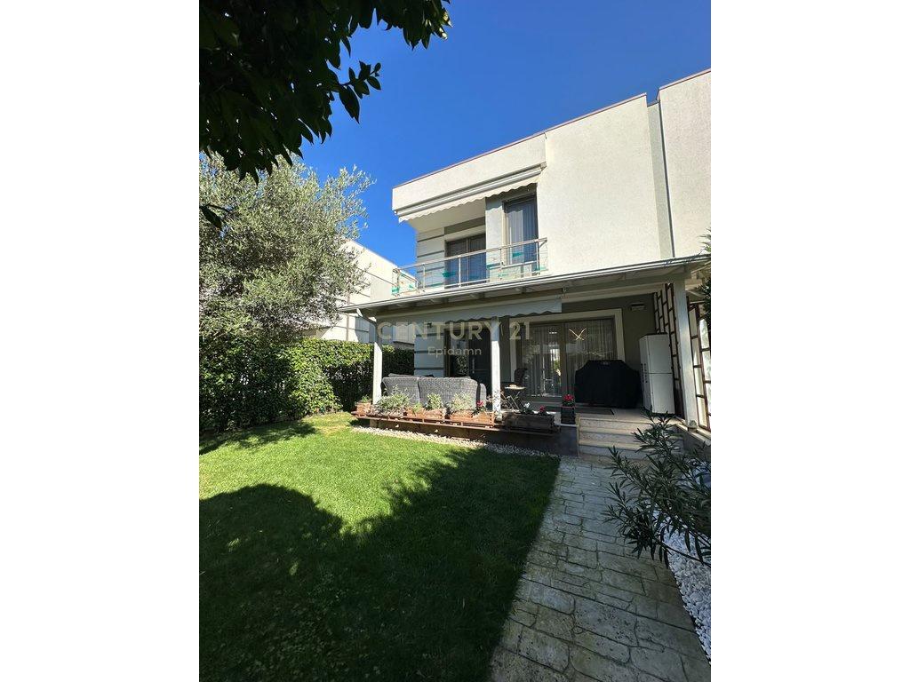 VILË PËR SHITJE – PERLA RESORT, GJIRI I LALZIT – 495.000 € – Durrës - 1