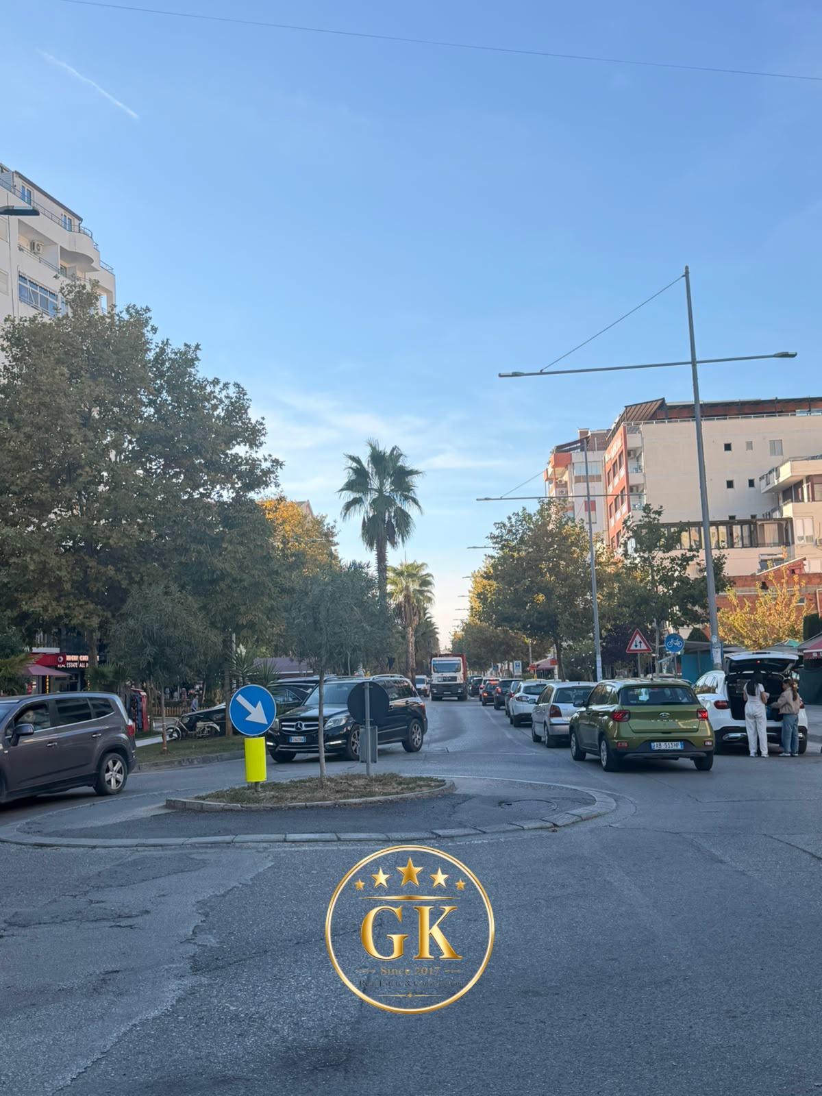 ID 21002737 SHITET GARAZHD ME 20 POSTE PARKIMI PLAZH DURRES – Durrës