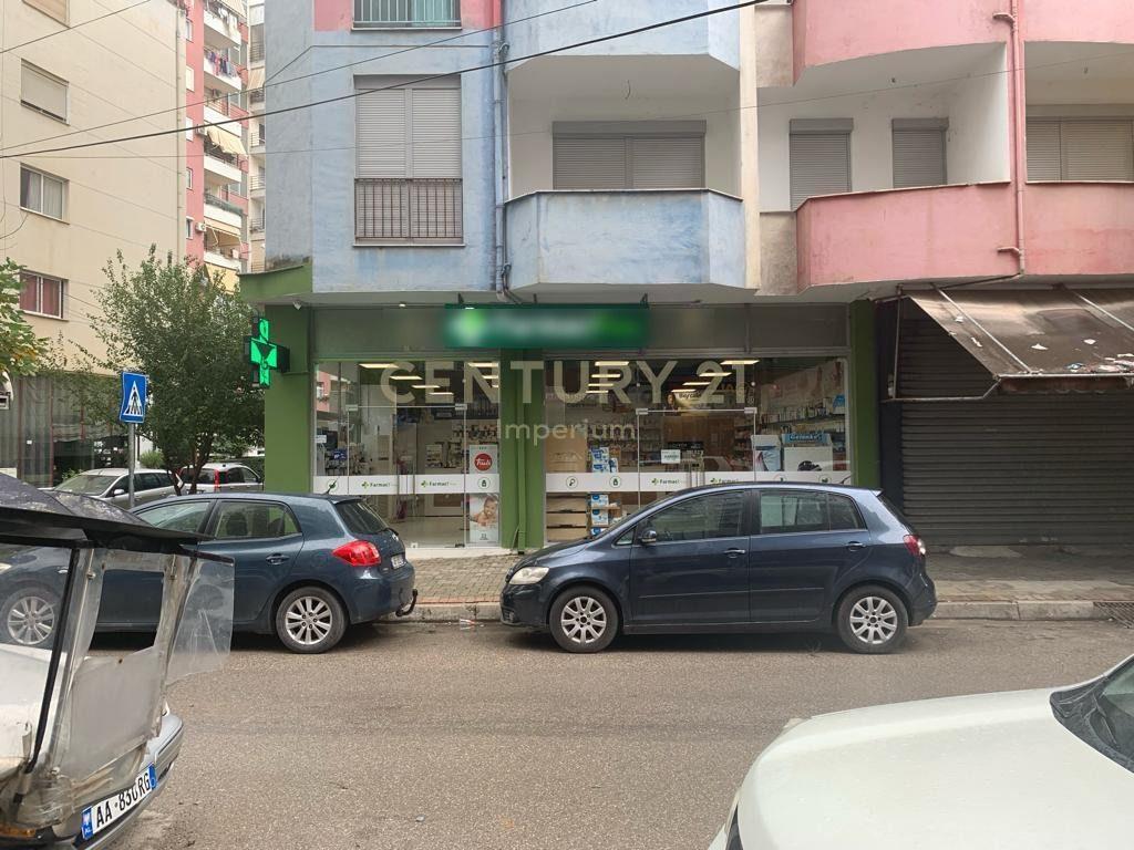 Shesim dyqane, ne Yzberisht! – Tiranë
