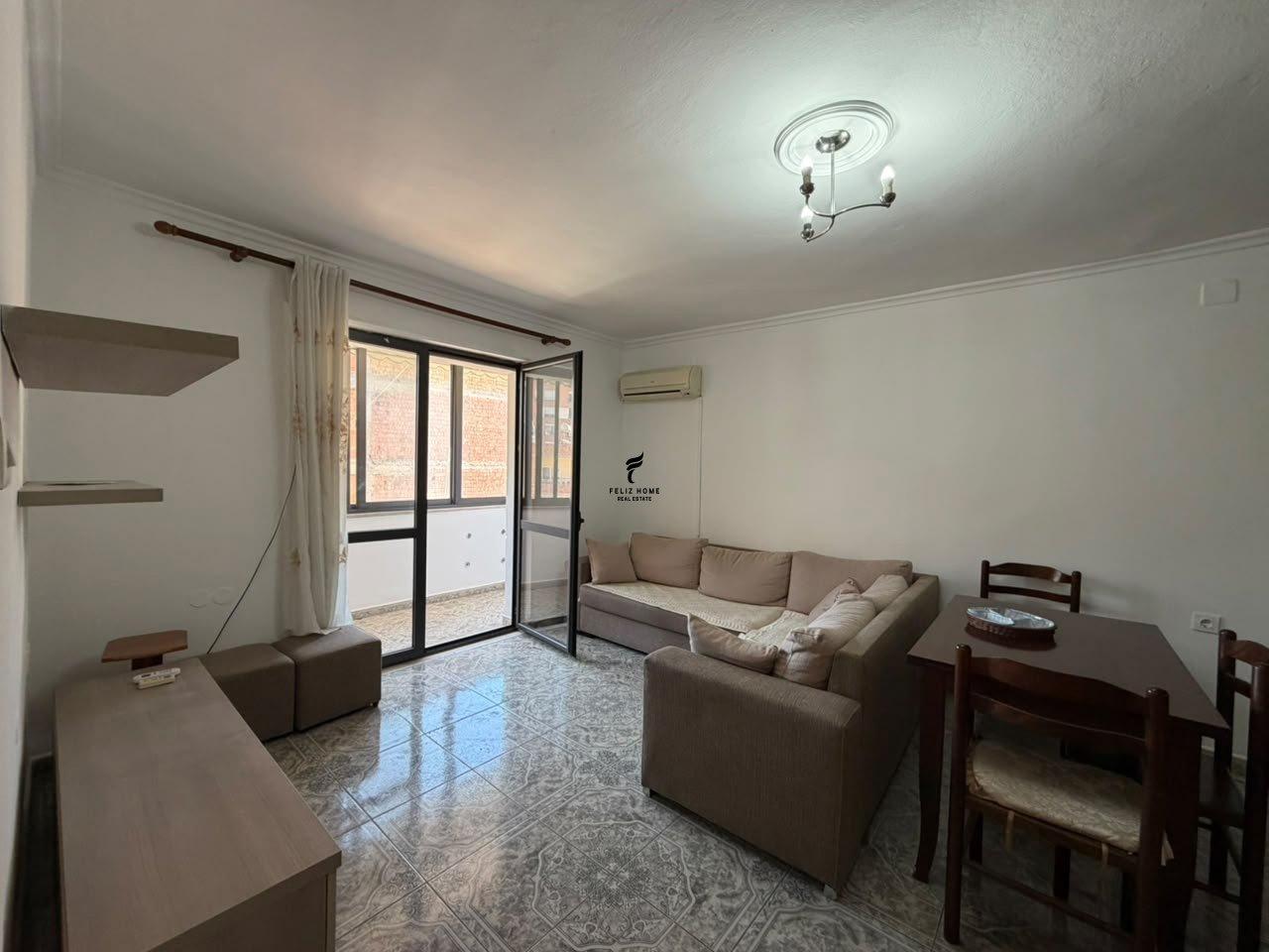 SHITET APARTAMENT 1+1 STACIONI TRENIT 13.000.000 LEKE FH-969 – Tiranë