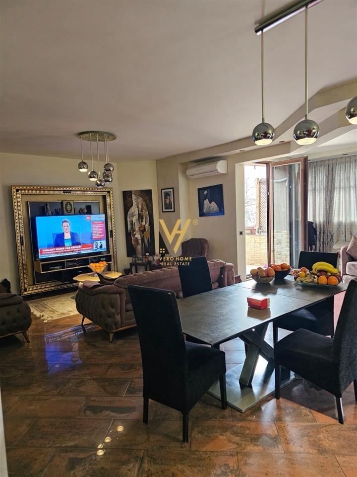 JEPET APARTAMENT 2+1+2+BLK ME QERA TE BLLOKU 2.500 EURO – Tiranë