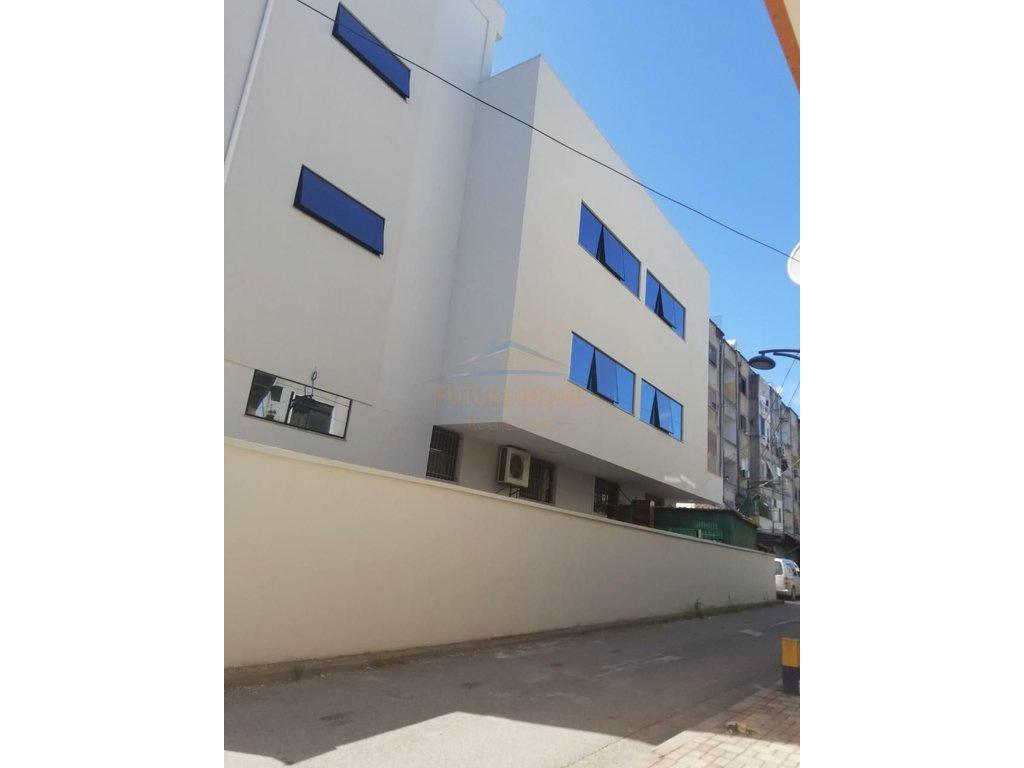 0696044464Qera, Ambient Biznesi Open Space, Durres â DurrĂ«s