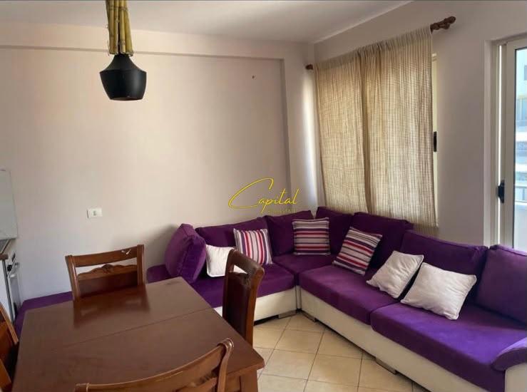 APARTAMENT ME QIRA 1+1 YZBERISHT 35.000 LEKE – Tiranë