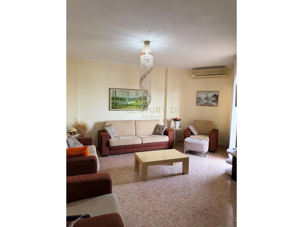 0682429333JEPET ME QIRA APARTAMENT 2+1+2 ME GARAZH – TREGU I – Durrës