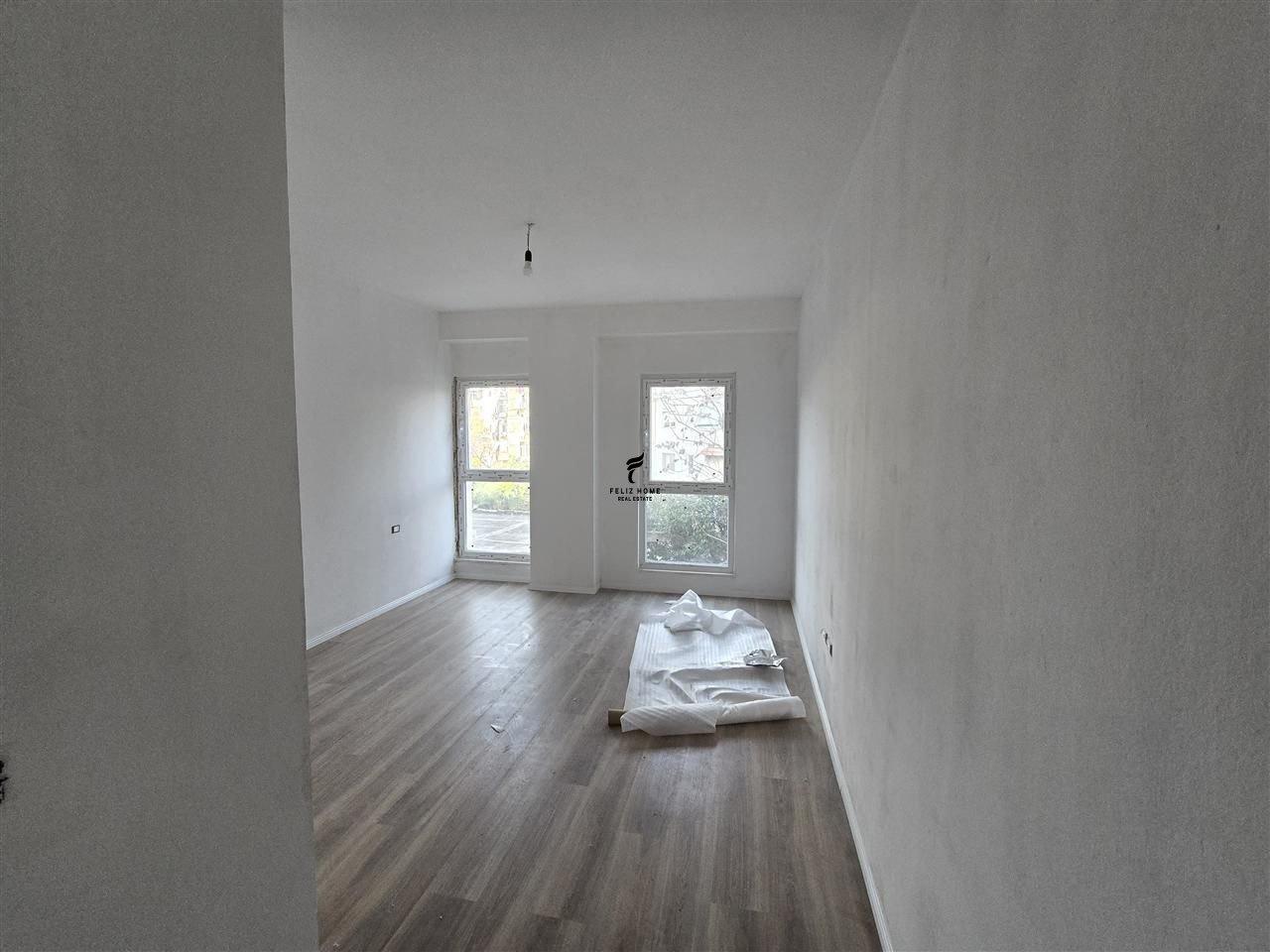 SHITET APARTAMENT 1+1 LAPRAKA 135.000 EURO FH-95876 – Tiranë