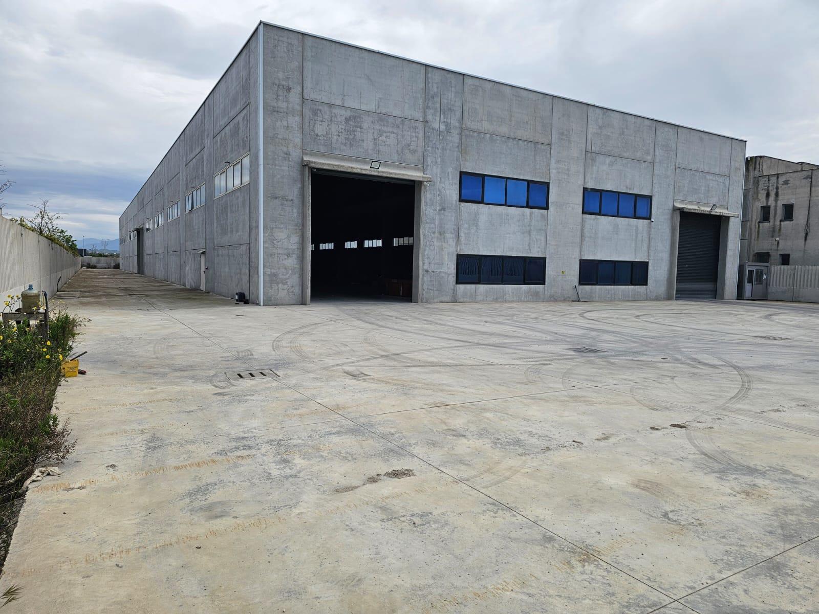 069 392 8735 jepet me qira kapanon ne autostrade tr-dr! – Durrës
