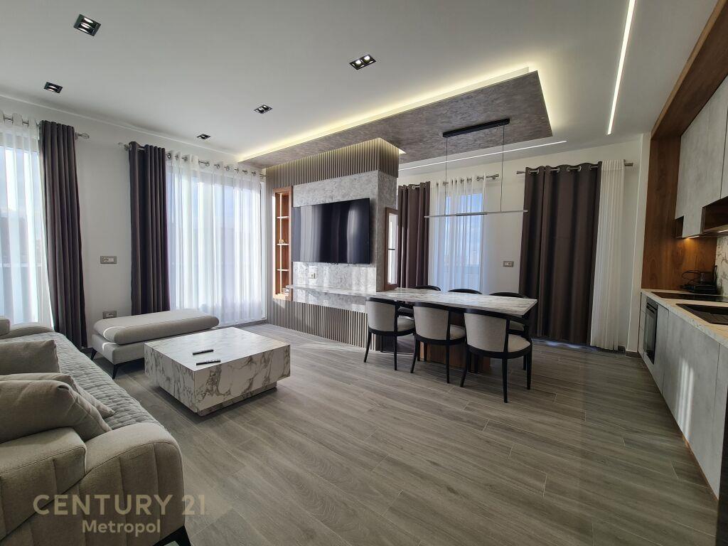 OFROJ PËR QIRA APARTAMENT 2+1+2 ME DY POSTE PARKIMI-SHKOLLA – Tiranë - 1