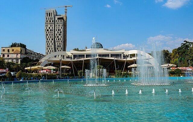 DYQAN ME QERA 100 M2 SHALLVARET 2.000 EURO – Tiranë - 1
