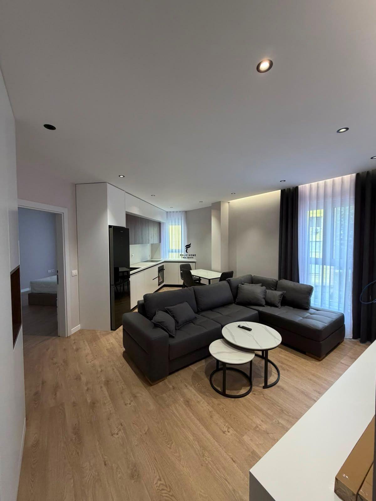 APARTAMENT ME QERA 1+1 SELVIA 80.000 LEKE FH-90370 – Tiranë