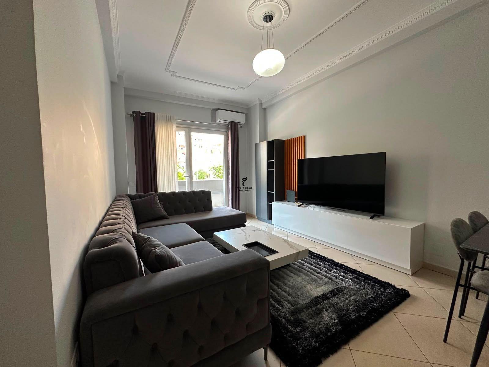 APARTAMENT ME QERA 2+1 KOMUNA E PARISIT 90.000 LEKE FH-90791 – Tiranë