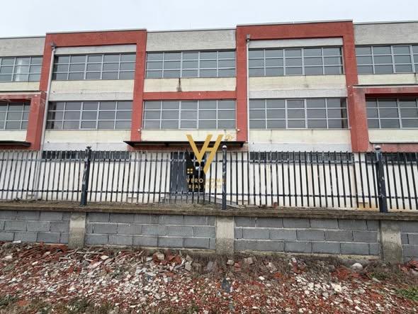 JEPET KAPANON 720 M2 ME QERA NE PRUSH 2.800 EURO – Tiranë