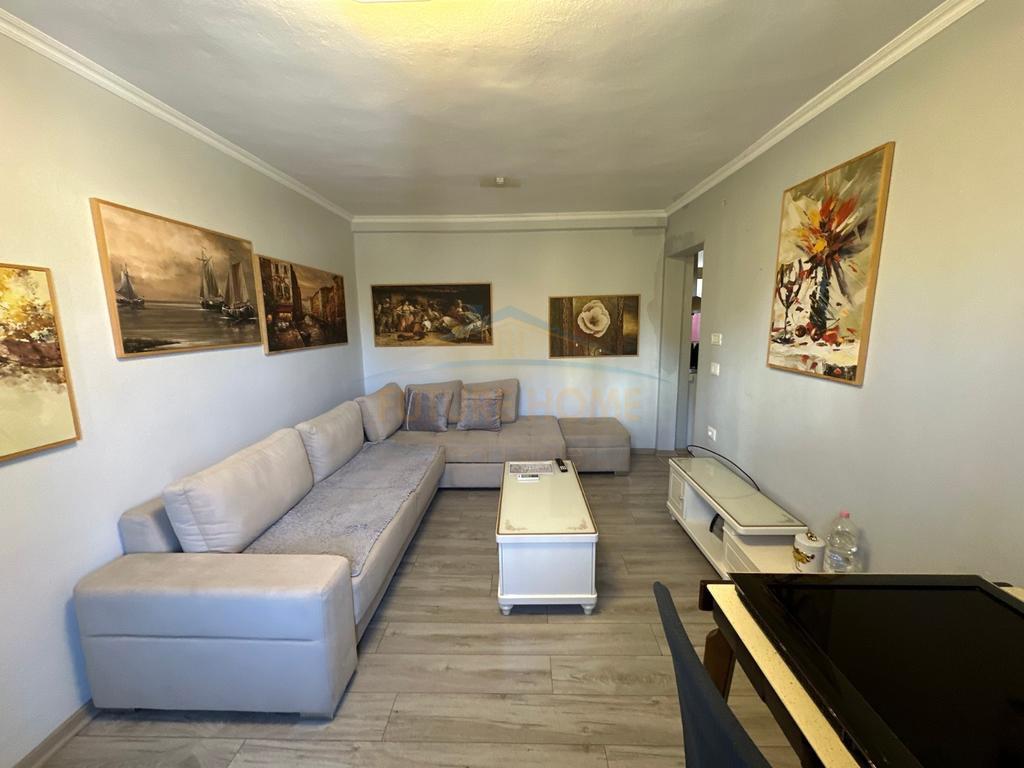 0683487469 Qira,Apartament 1+1,Bulevardi Bajram Curri,Tirane – Tiranë