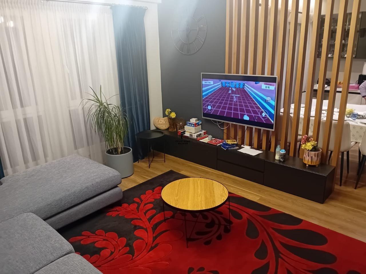APARTAMENT DUPLEX ME QERA 3+1 5 MAJ 100.000 LEKE FH-71857 – Tiranë