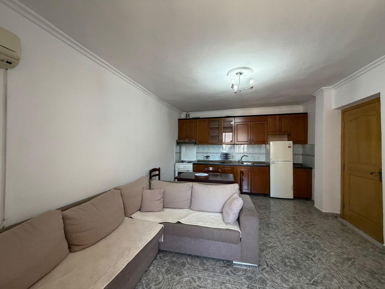 Apartament 1+1 në shitje, rruga Ferit Xhajko – Tiranë - 1
