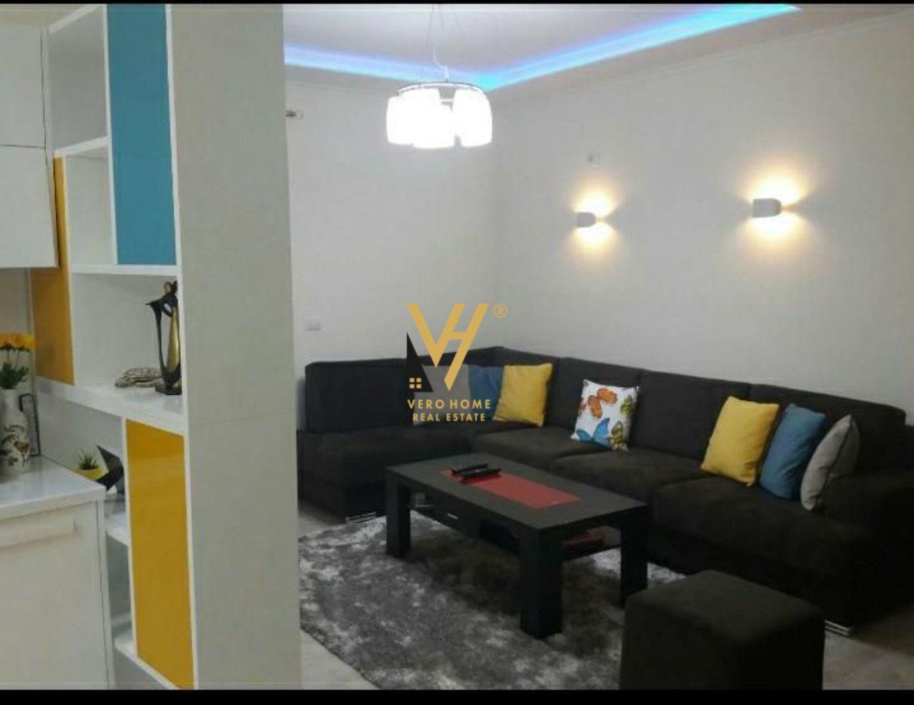 SHITET APARTAMENT 2+1+BLK TE K.MAGNET, 21 DHJETORI 235.000 E – Tiranë