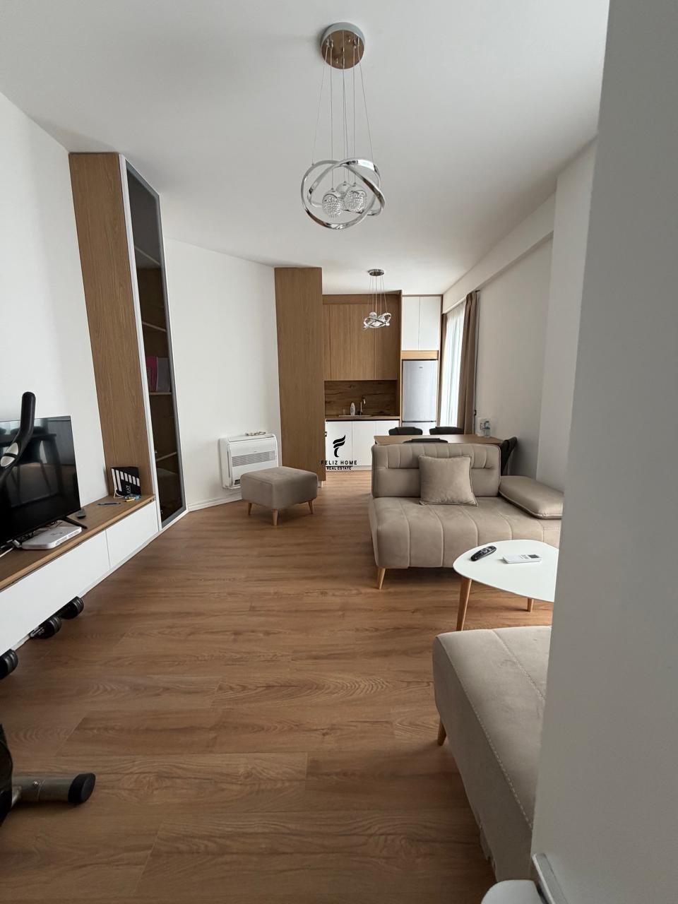APARTAMENT ME QERA 1+1 KOMUNA E PARISIT 80.000 LEKE FH-97323 – Tiranë