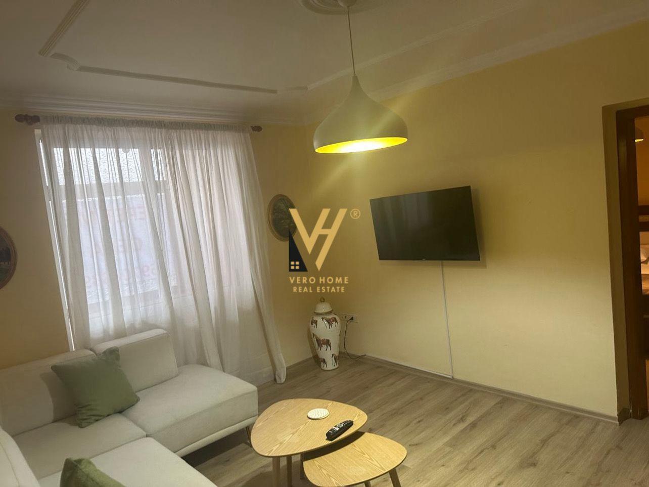 JEPET APARTAMENT 2+1+BLK ME QERA SHESHI WILLSON 100.000 LEKE – Tiranë