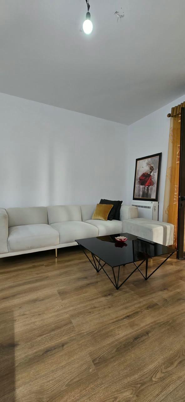 🔥JEPET ME QIRA APARTAMENT 2+1+2 | VERANDË + 2 POSTE PARKIMI – Tiranë