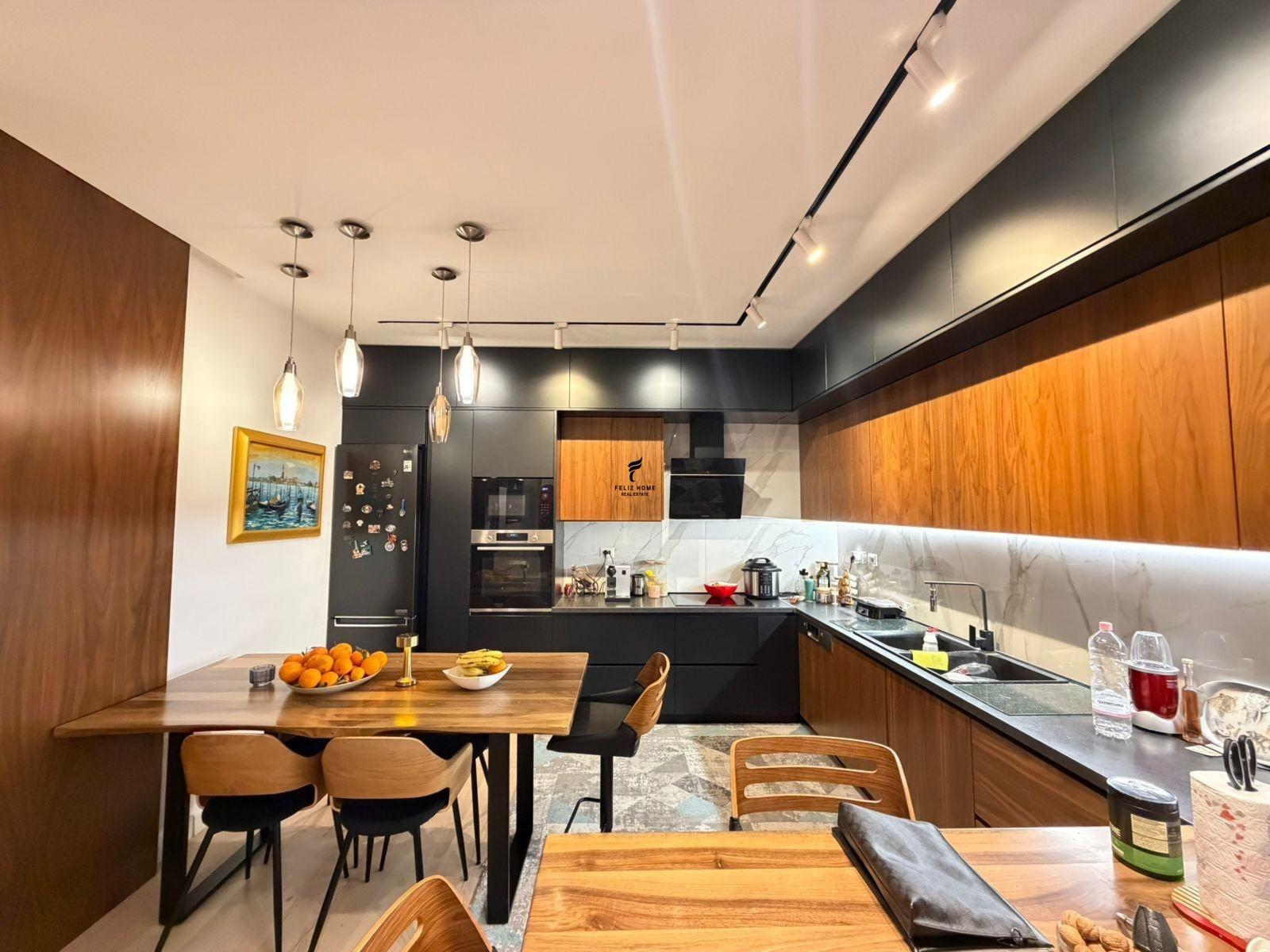SHITET APARTAMENT 2+1+2+VERANDE KODRA E DIELLIT 2 355.000 EU – Tiranë