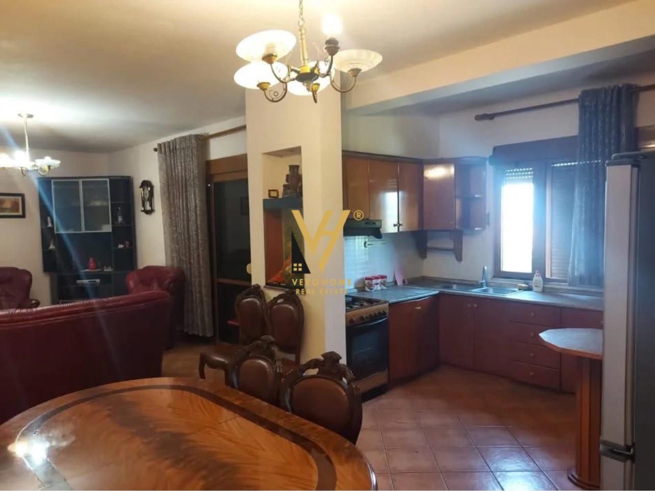 SHITET VILE 2-KATESHE NE SPITALLE, DURRES 250.000 EURO – Durrës - 1