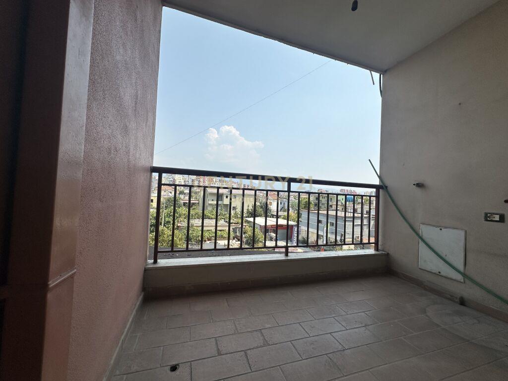 SHITET APARTAMENT NE MISTO MAME – Tiranë
