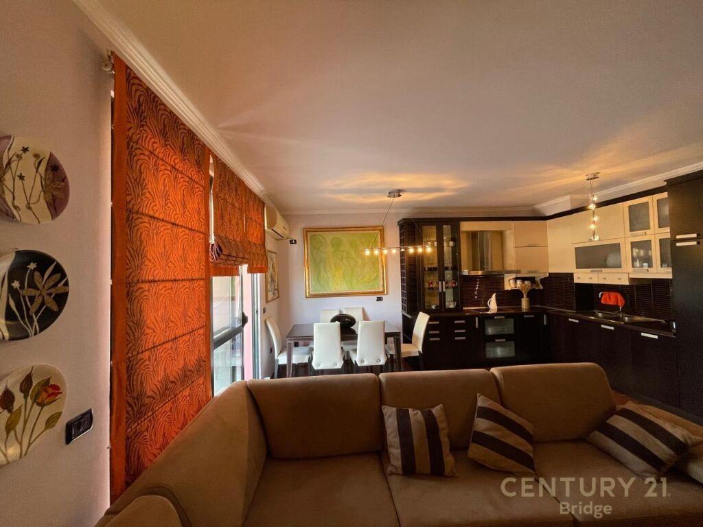 Apartament 2+1+2 për Shitje në zonen e 21 Dhjetorit, Tiranë – Tiranë - 1