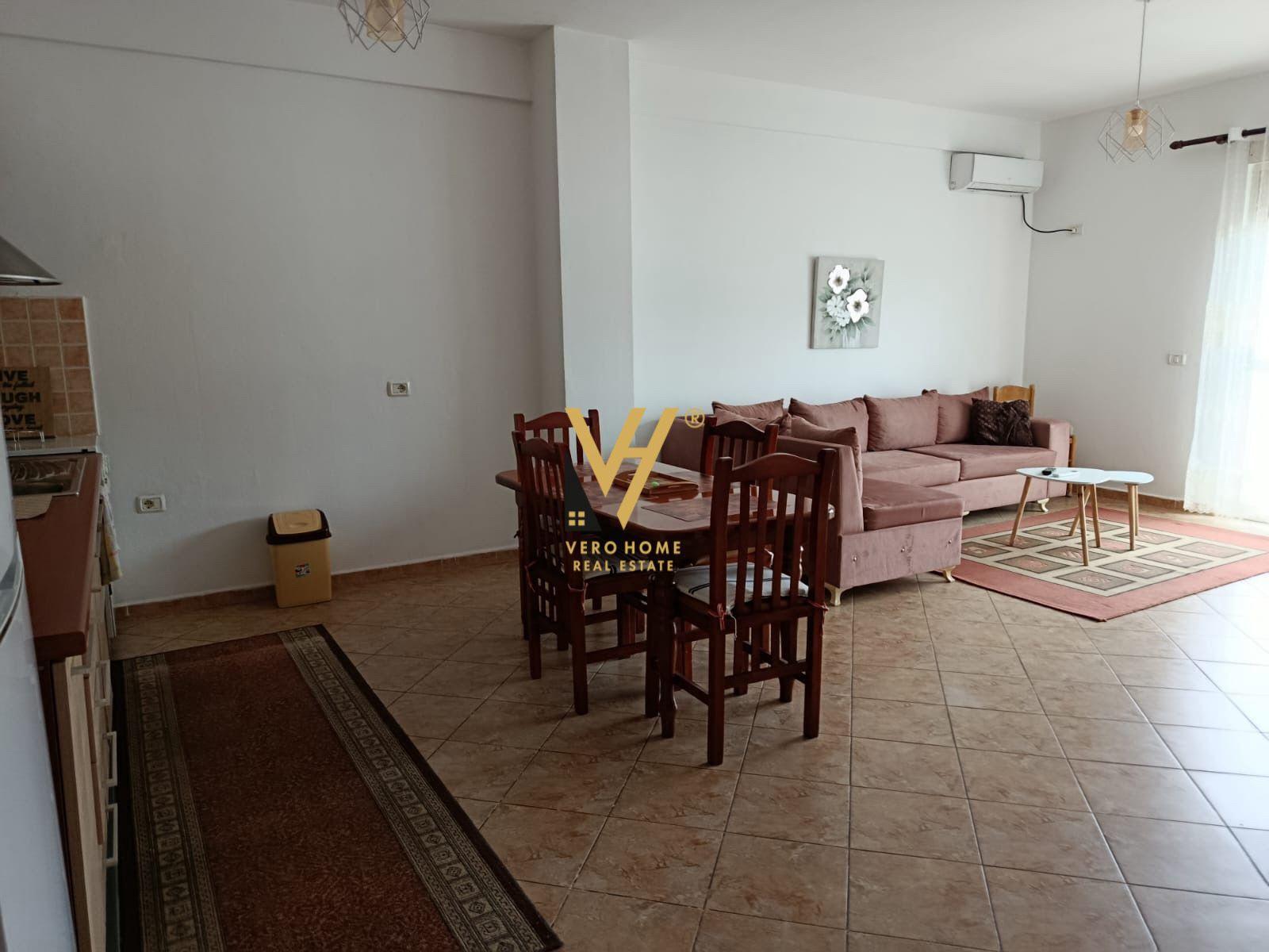 JEPET APARTAMENT 1+1 ME QERA TE RR. RIZA CEROVA 50.000 LEKE – Tiranë