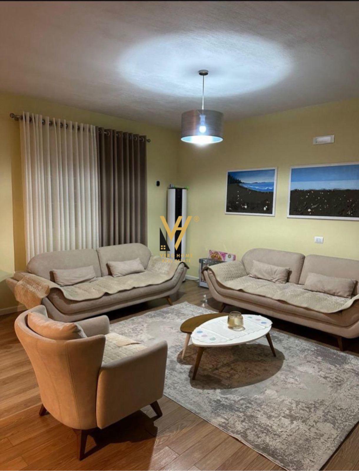 JEPET SHTEPI PRIVATE 2+1+BLK ME QERA NE INSTITUT 600 EURO – Tiranë
